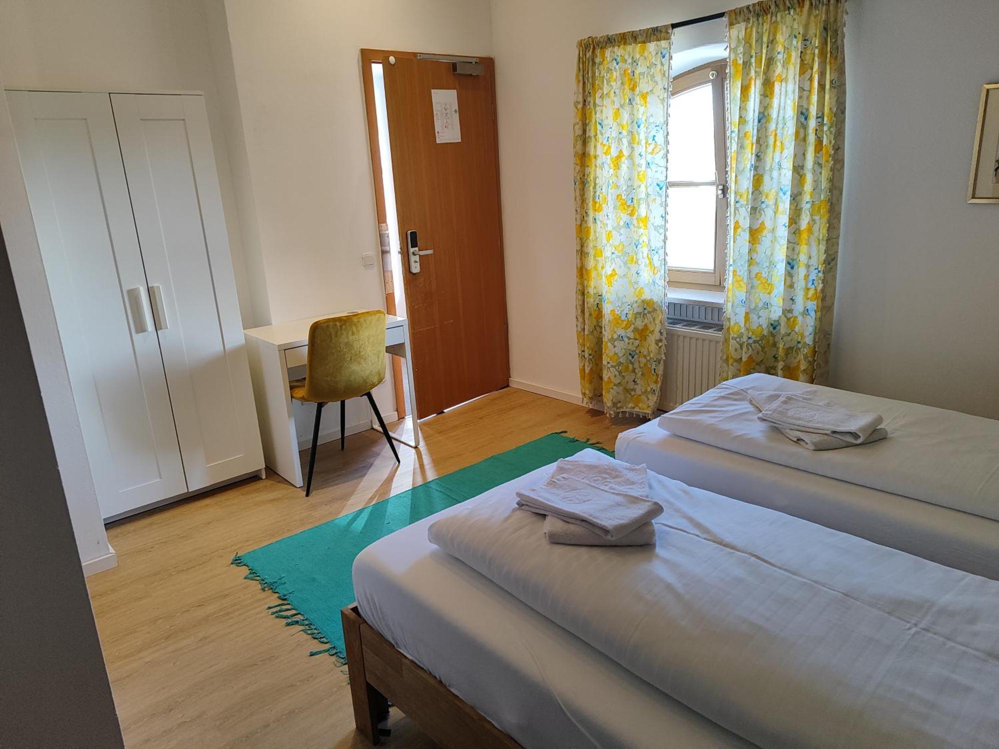Estelada Boarding Houses Zorneding Luaran gambar